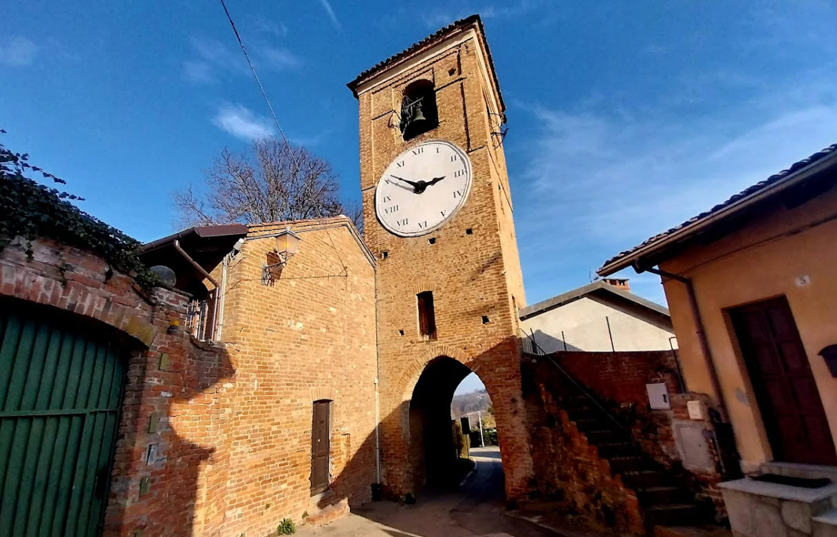Castello di Bardassano, Italy